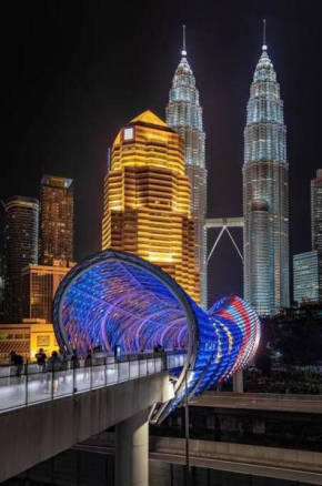 Legasi KgBharu PS4 KLCC View Next To KLCC & Train